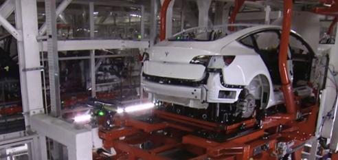 全自動(dòng)化生產(chǎn)的 Tesla 為什么 Model 3 制造速度這么慢呢？