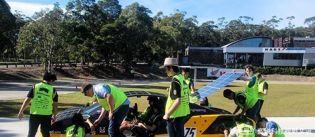 采用3D打印制造的太陽能電動車，時速60公里，可以無限續(xù)航