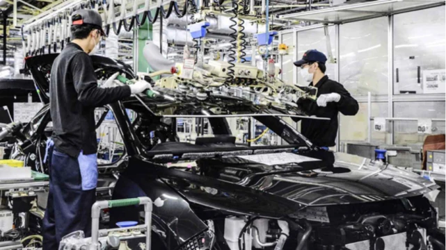 Gartner：2025年十大汽車制造商半數(shù)將自行設(shè)計(jì)芯片