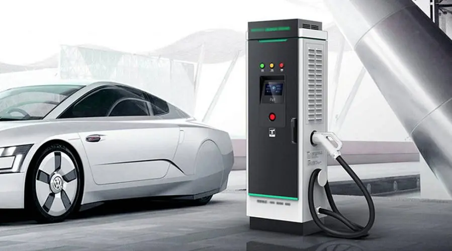 直面挑戰(zhàn)，新能源汽車向科技創(chuàng)新要答案